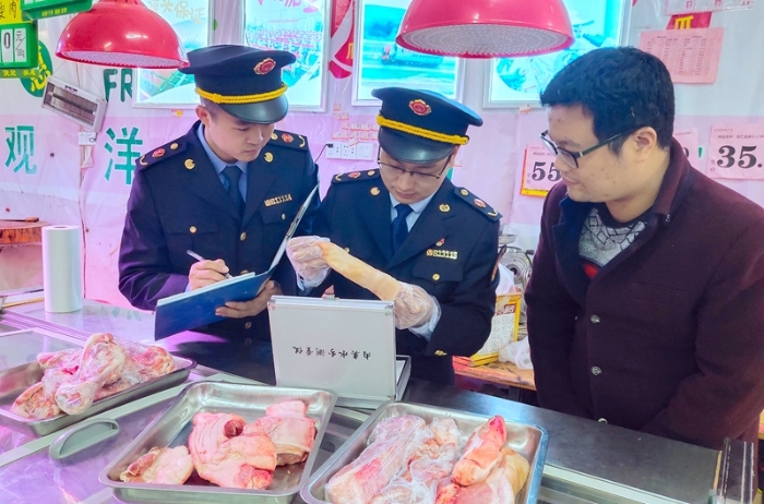 江西于都开展肉类食品安全突击检查 (1)