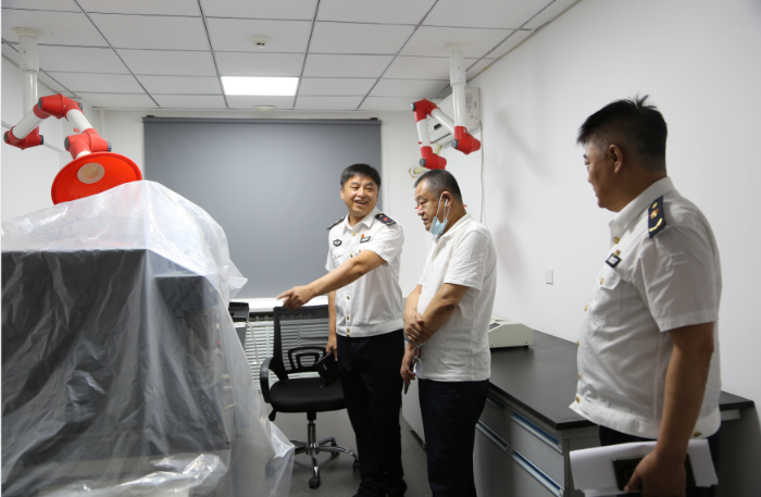 黑龙江省药监局药品注册管理处联合省药品检验研究院赴黑河市药检中心考察